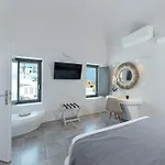 Aleanna Traditional Villa