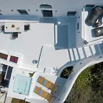 Villa Aleanna Traditional